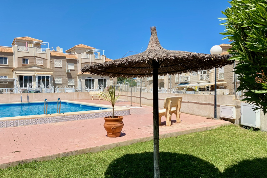 Resale - Lägenhet / Bungalow  - Torrevieja  - Aguas Nuevas