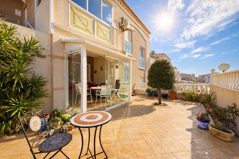 Apartment/Bungalow - Resale - Torrevieja  - Aguas Nuevas