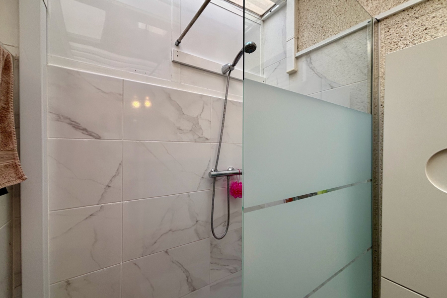 Resale - Lägenhet / Bungalow  - Torrevieja  - Aguas Nuevas