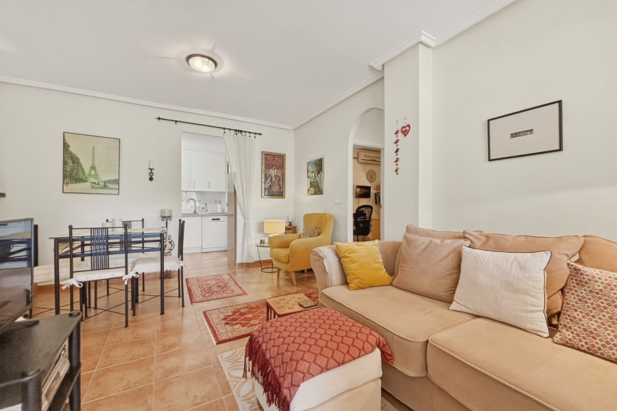 Resale - Lägenhet / Bungalow  - Torrevieja  - Aguas Nuevas