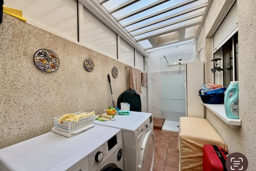 Resale - Lägenhet / Bungalow  - Torrevieja  - Aguas Nuevas