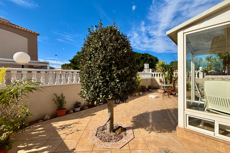 Resale - Lägenhet / Bungalow  - Torrevieja  - Aguas Nuevas