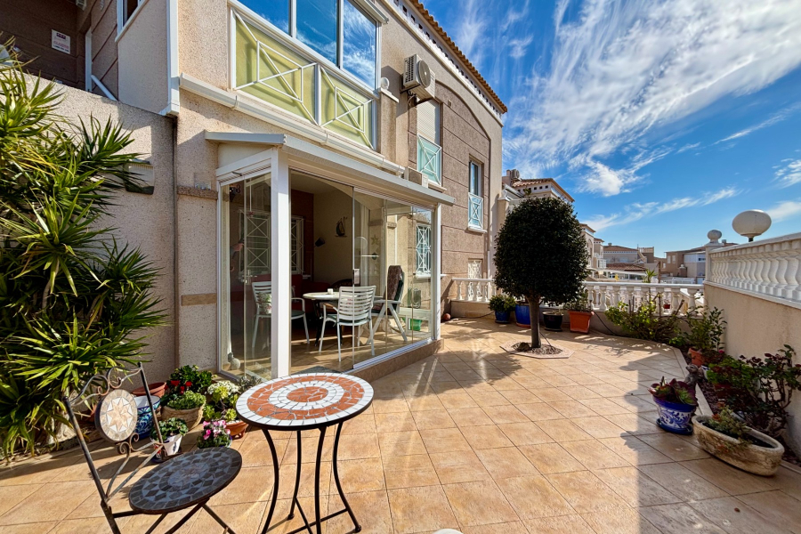 Resale - Lägenhet / Bungalow  - Torrevieja  - Aguas Nuevas