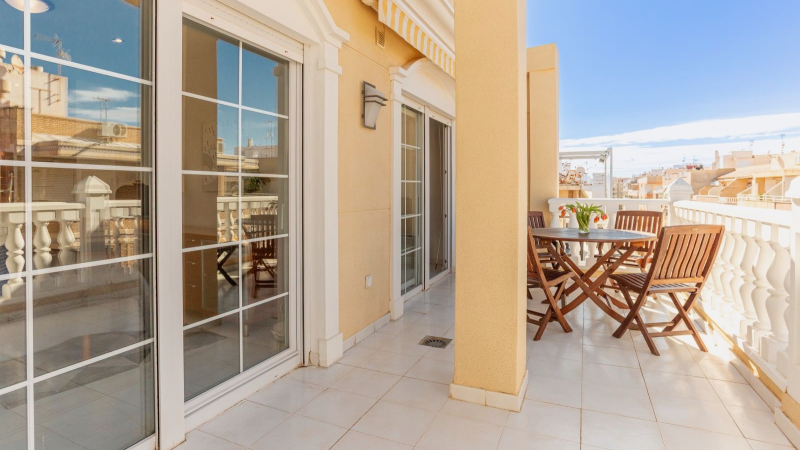 Lägenhet / Bungalow  - Resale - Torrevieja  - Los Locos