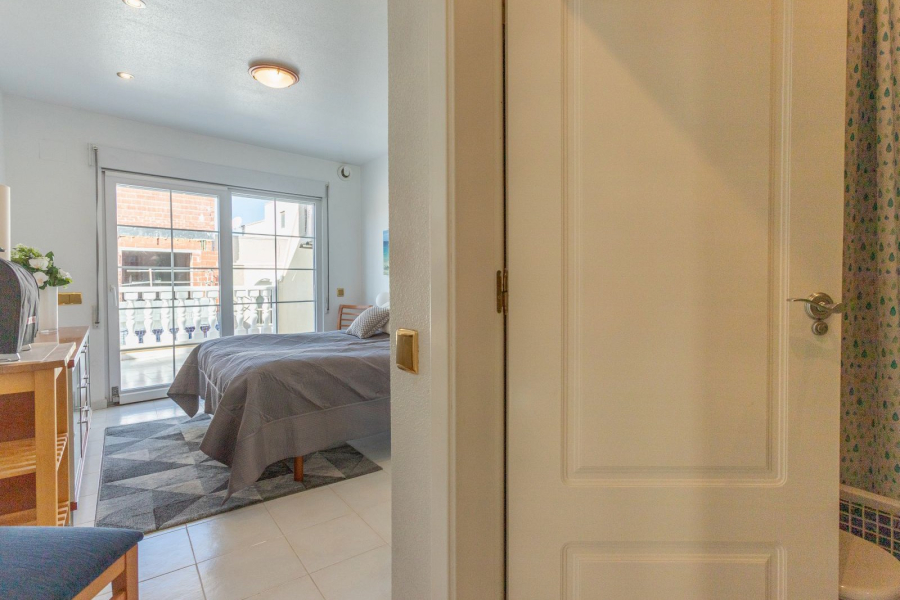 Pārdošana pēc lietošanas - Dzīvoklis/Bungalo - Torrevieja  - Los Locos