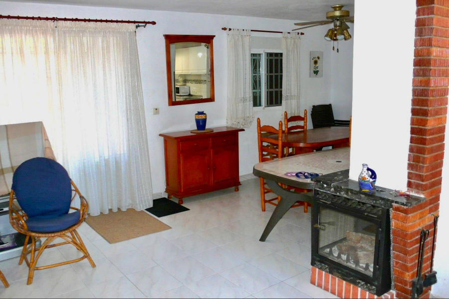 Resale - Villa / Semi detached - Torrevieja  - Lomas del Mar