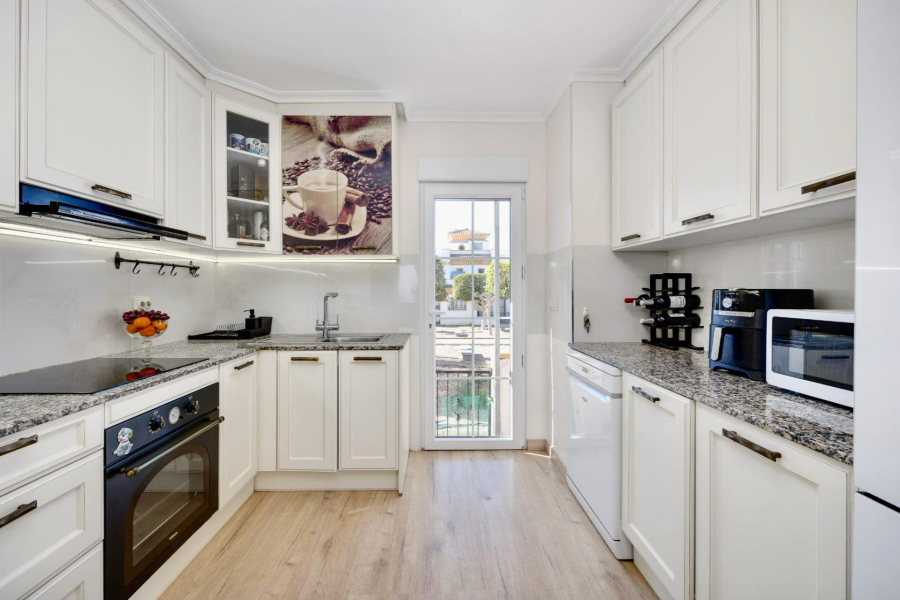 Z drugiej ręki - Dom szeregowy / Dwulokalowy - Torrevieja  - Aguas Nuevas