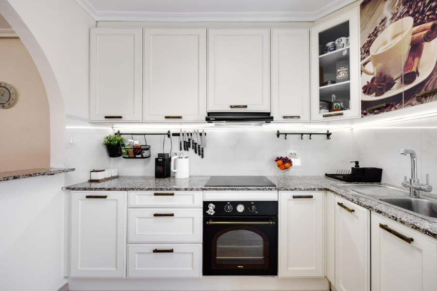 Z drugiej ręki - Dom szeregowy / Dwulokalowy - Torrevieja  - Aguas Nuevas