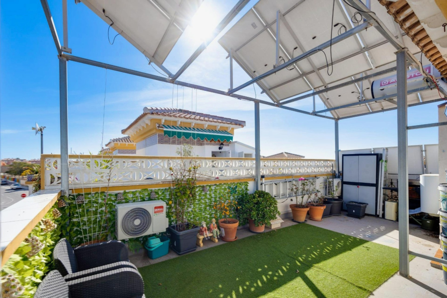 Z drugiej ręki - Dom szeregowy / Dwulokalowy - Torrevieja  - Aguas Nuevas