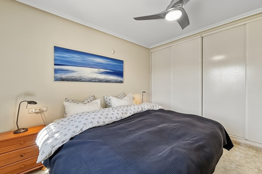 Z drugiej ręki - Willa  - Catral