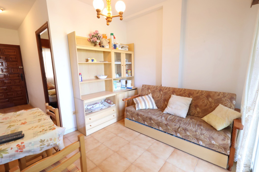 Resale - Lägenhet / Bungalow  - Torrevieja  - La Mata