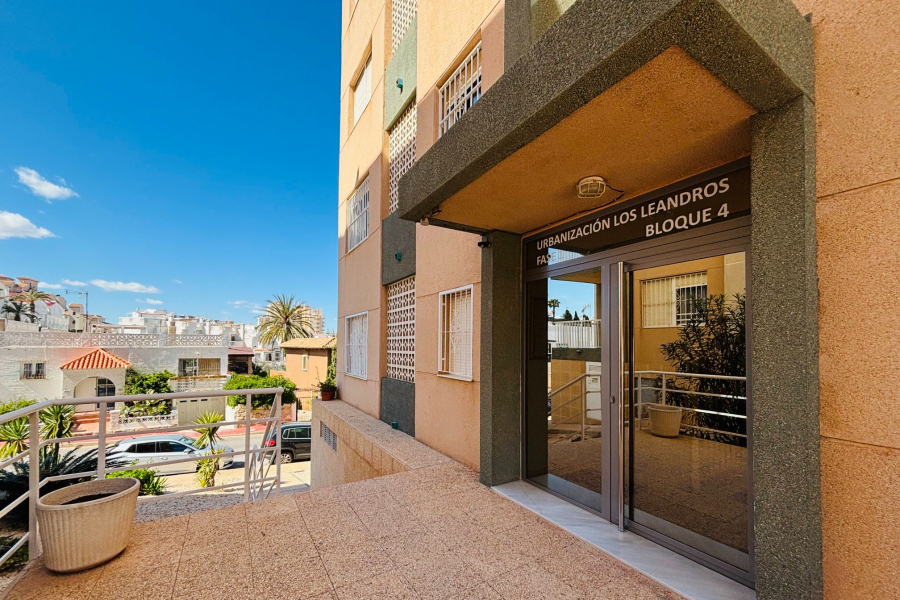 Z drugiej ręki - Apartament/Bungalow - Torrevieja  - La Mata