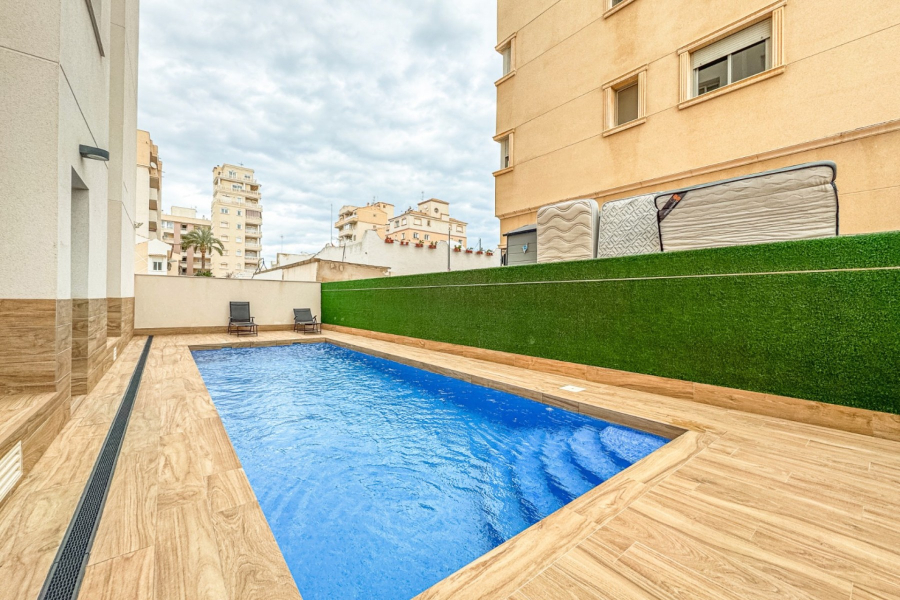 Resale - Apartment/Bungalow - Torrevieja  - Nueva Torrevieja