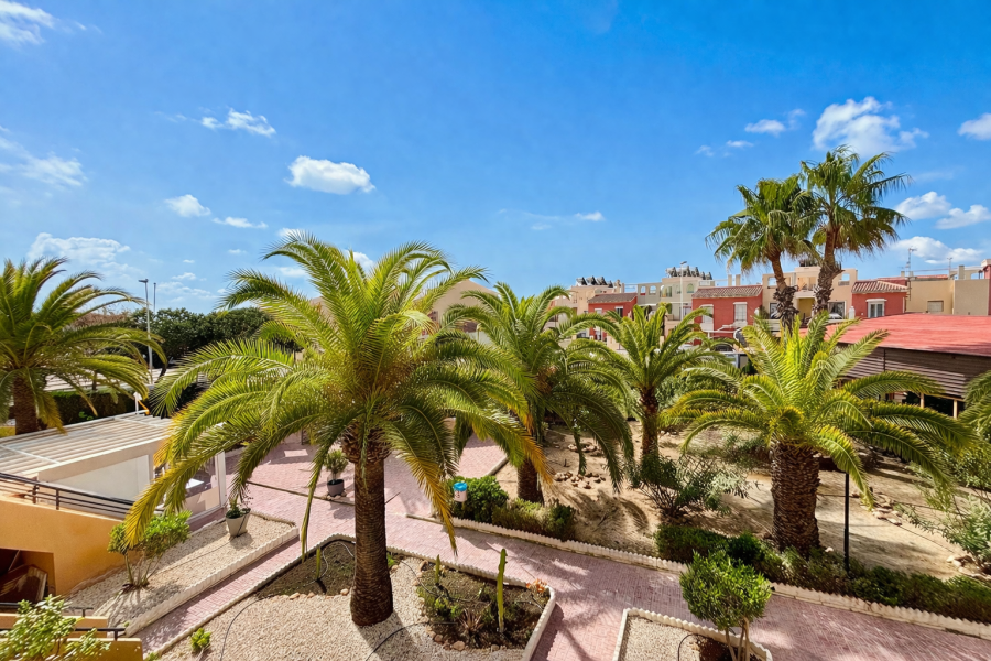 Resale - Apartment/Bungalow - Torrevieja  - La Mata