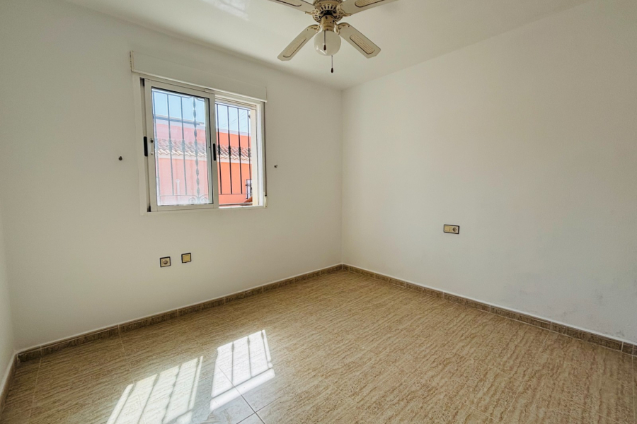 Resale - Radhus / Duplex - Los Montesinos - La Herrada