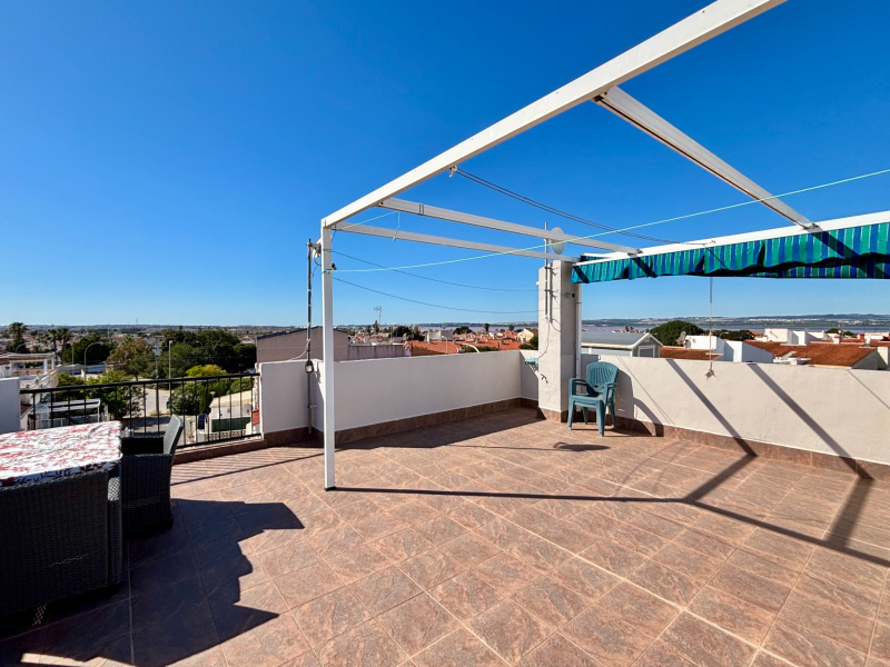 Apartment/Bungalow - Resale - Torrevieja  - E001077-55