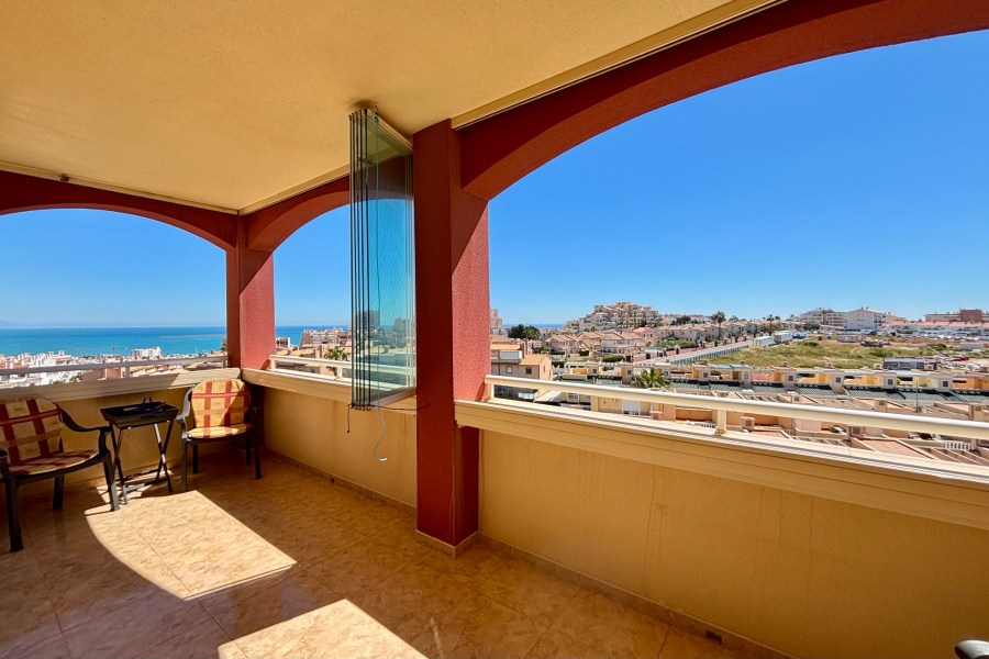 Resale - Lägenhet / Bungalow  - Torrevieja  - La Mata