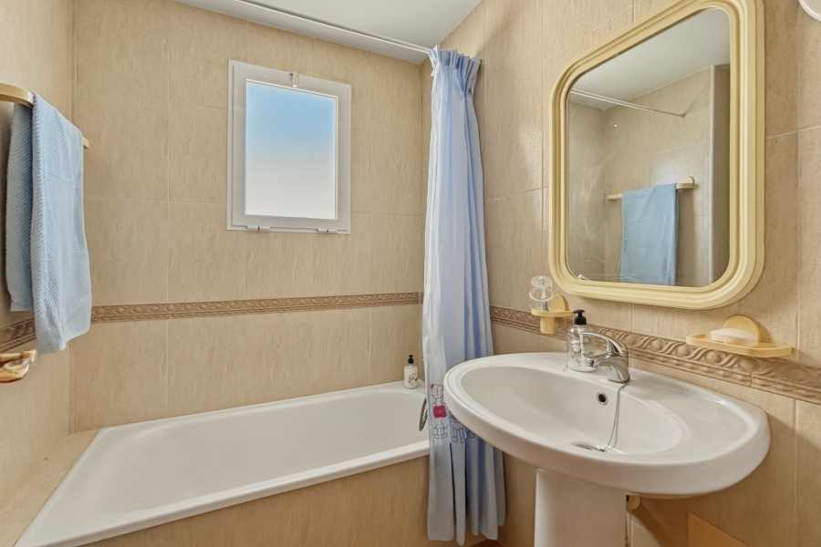 Resale - Lägenhet / Bungalow  - Torrevieja  - La Mata