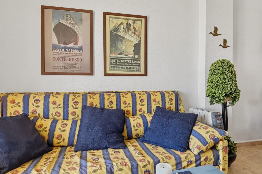 Resale - Lägenhet / Bungalow  - Torrevieja  - La Mata