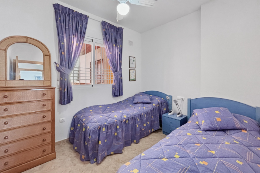 Resale - Lägenhet / Bungalow  - Torrevieja  - La Mata