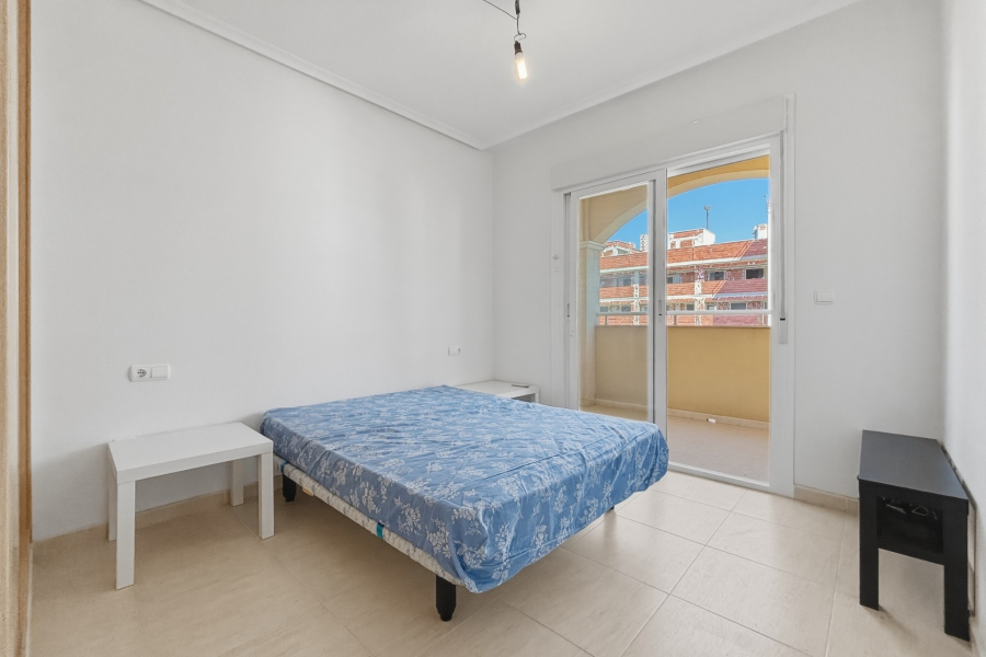 Resale - Apartamento/Bungalow - Torrevieja  - Aguas Nuevas