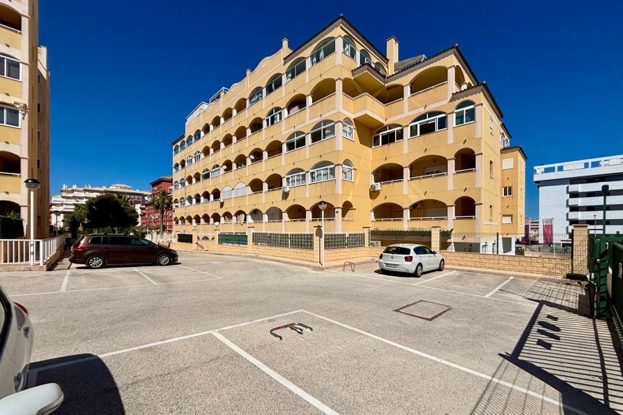 Resale - Apartamento/Bungalow - Torrevieja  - Aguas Nuevas