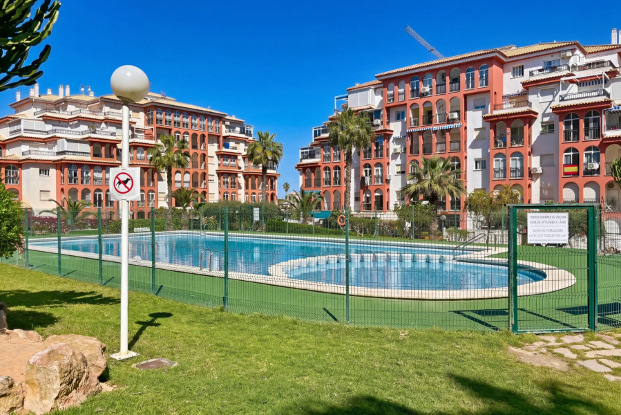 Resale - Apartamento/Bungalow - Torrevieja  - Aguas Nuevas
