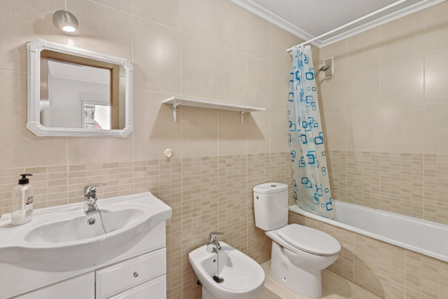 Resale - Apartamento/Bungalow - Torrevieja  - Aguas Nuevas