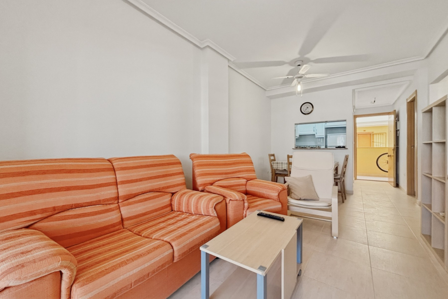 Resale - Apartamento/Bungalow - Torrevieja  - Aguas Nuevas