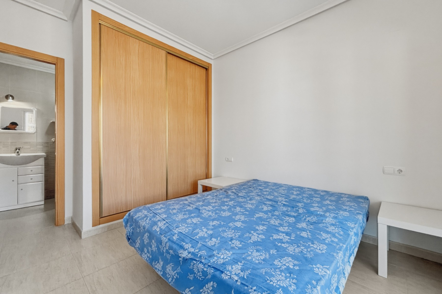 Resale - Apartamento/Bungalow - Torrevieja  - Aguas Nuevas