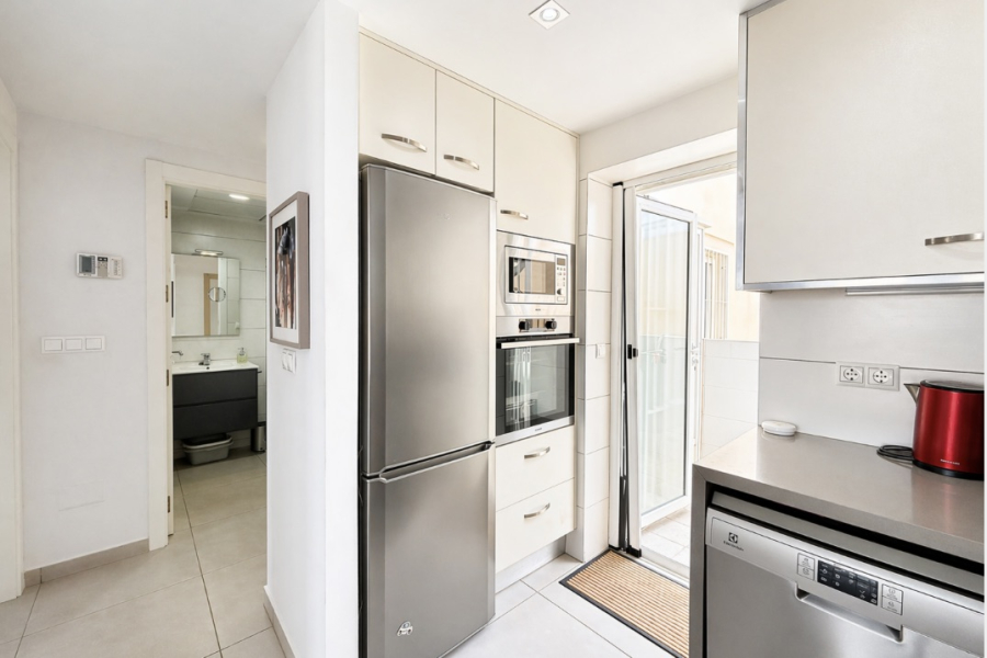 Resale - Apartment/Bungalow - Torrevieja  - Aguas Nuevas II