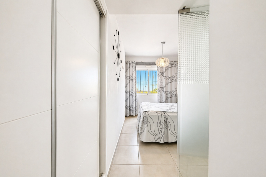 Resale - Apartment/Bungalow - Torrevieja  - Aguas Nuevas II