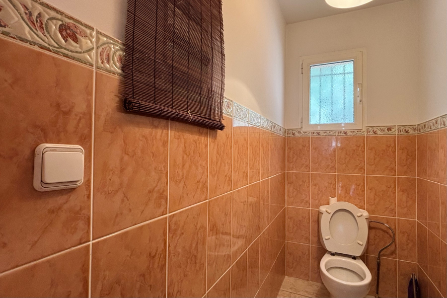 Resale - Villa / Semi detached - Albatera