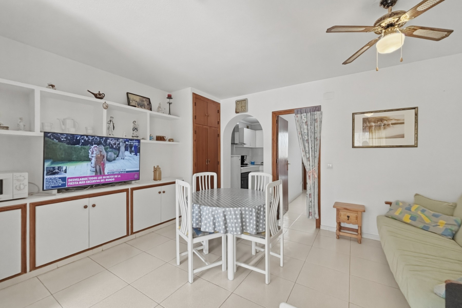 Pārdošana pēc lietošanas - Dzīvoklis/Bungalo - Torrevieja  - Lomas del Mar