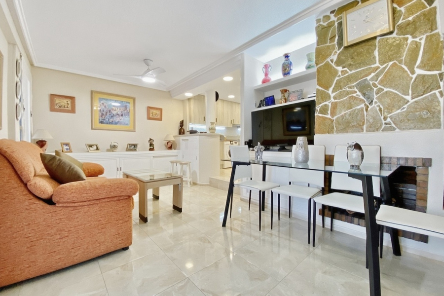 Pārdošana pēc lietošanas - Dzīvoklis/Bungalo - Torrevieja  - La Mata
