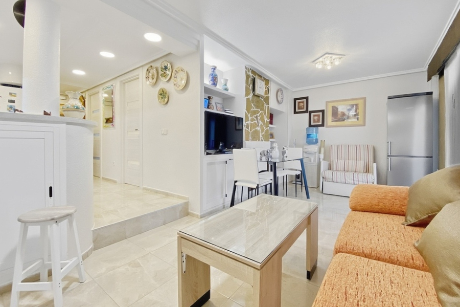 Pārdošana pēc lietošanas - Dzīvoklis/Bungalo - Torrevieja  - La Mata