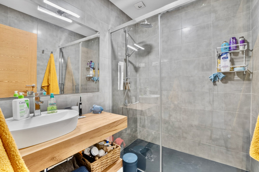 Resale - Villa / Semi detached - Torrevieja  - Los Ángeles