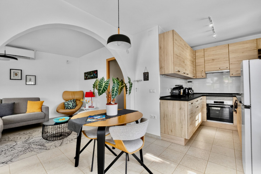Resale - Villa / Semi detached - Torrevieja  - Los Ángeles