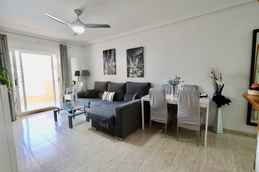Resale - Apartment/Bungalow - Torrevieja  - La Mata