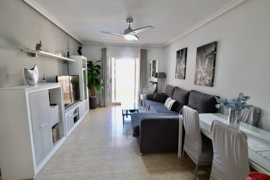 Resale - Apartment/Bungalow - Torrevieja  - La Mata