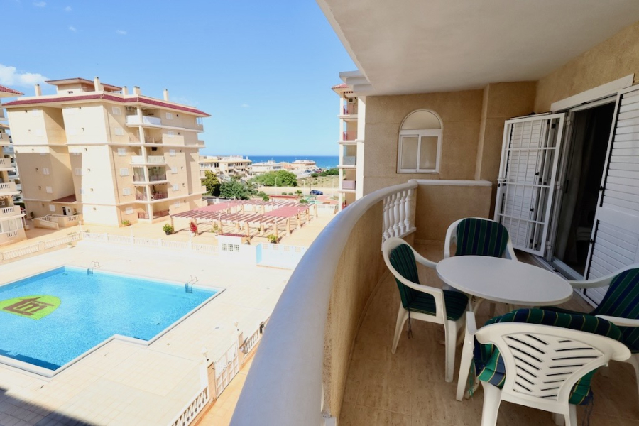 Resale - Apartment/Bungalow - Torrevieja  - La Mata