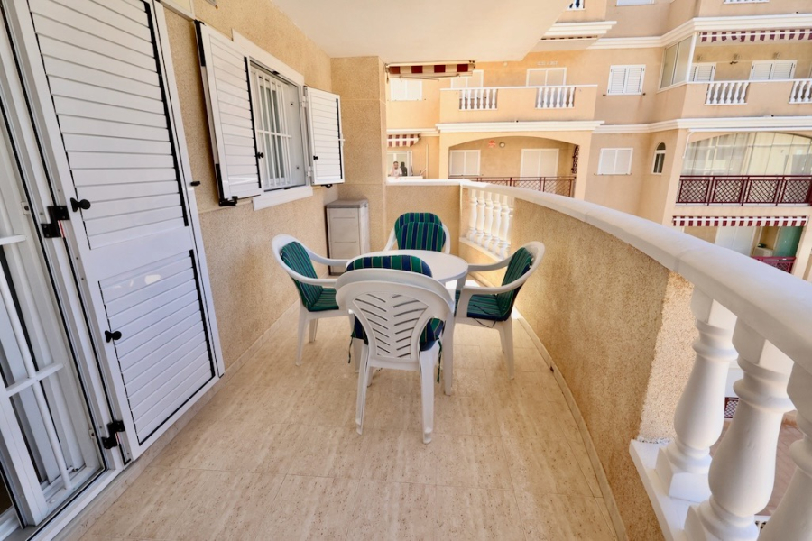 Resale - Apartment/Bungalow - Torrevieja  - La Mata