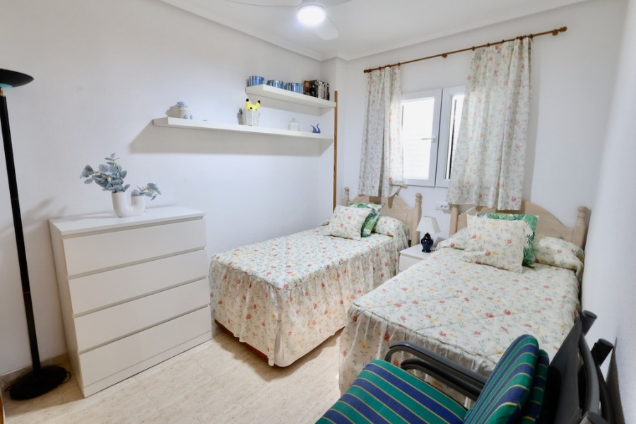 Resale - Apartment/Bungalow - Torrevieja  - La Mata
