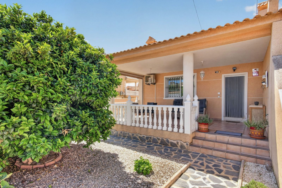 Pārdošana pēc lietošanas - Vila  - Torrevieja  - Aguas Nuevas