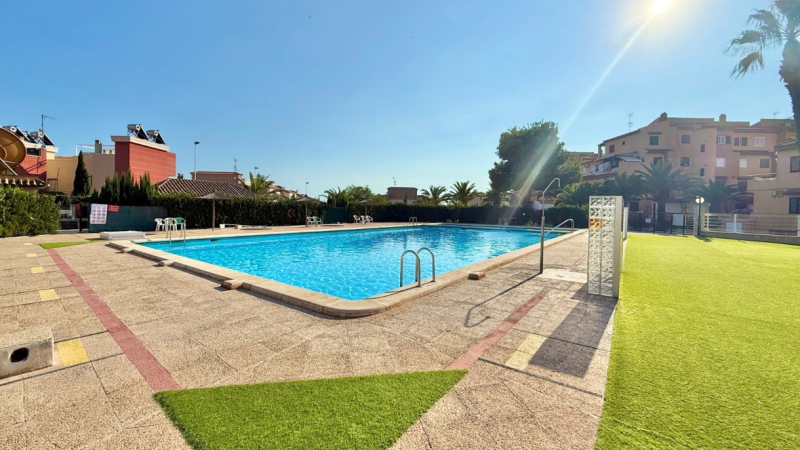 Apartment/Bungalow - Resale - Torrevieja  - Aguas Nuevas