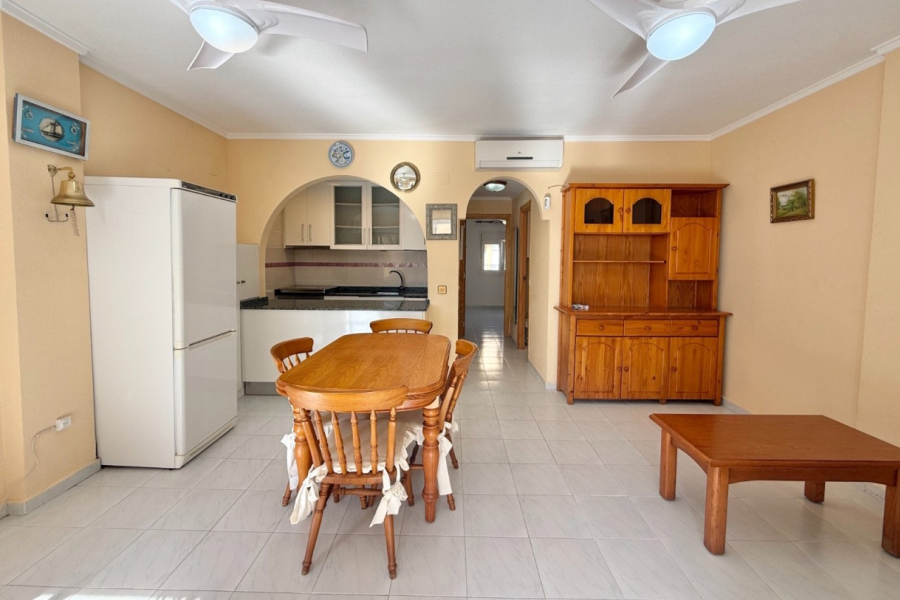 Resale - Apartment/Bungalow - Torrevieja  - Aguas Nuevas