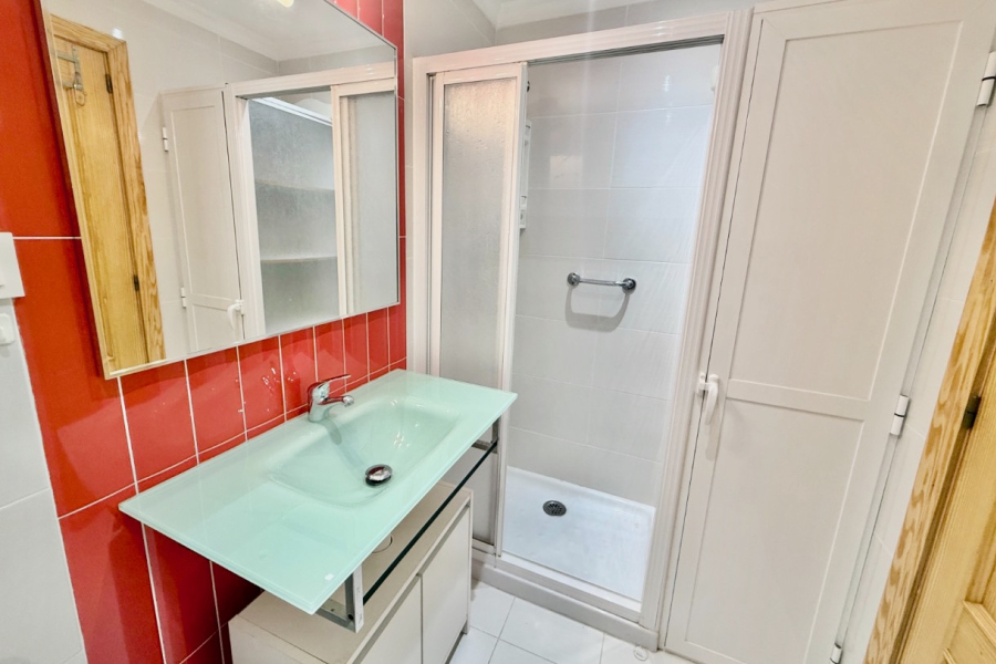 Resale - Apartment/Bungalow - Torrevieja  - Aguas Nuevas