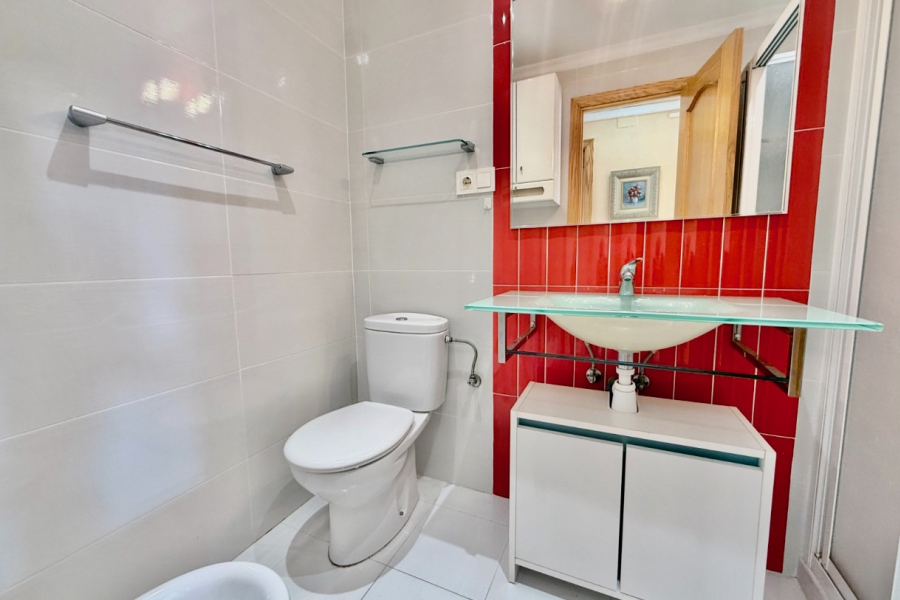 Resale - Apartment/Bungalow - Torrevieja  - Aguas Nuevas