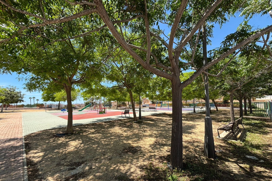 Resale - Apartamento/Bungalow - Torrevieja  - Aguas Nuevas