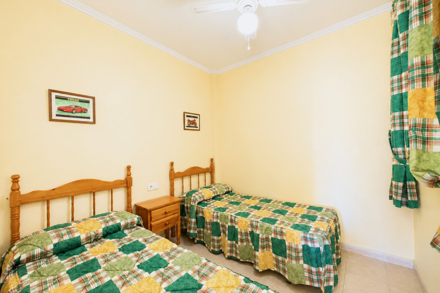 Resale - Apartamento/Bungalow - Torrevieja  - Aguas Nuevas
